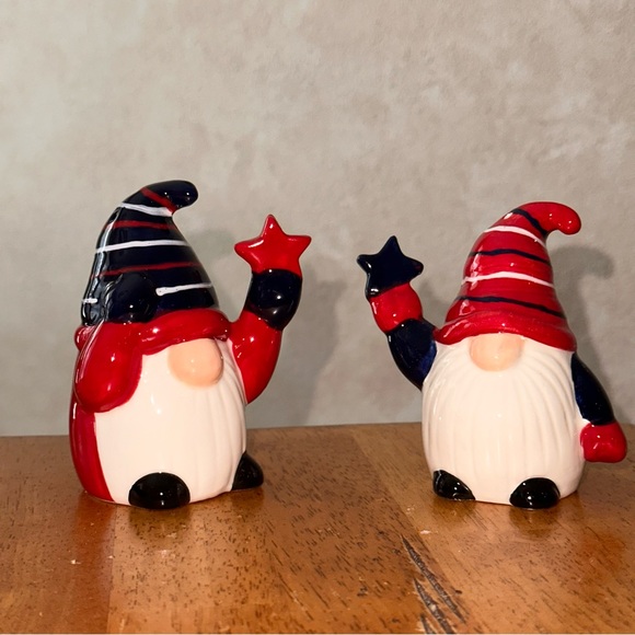 TAG Patriotic Gnomes Red White & Blue Ceramic Salt & Pepper Shakers BRAND NEW! - Picture 1 of 6
